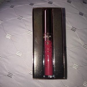 Nabla dreamy lipstick